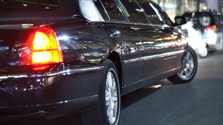 7 Myths People Believe About Limousine Rental Companies