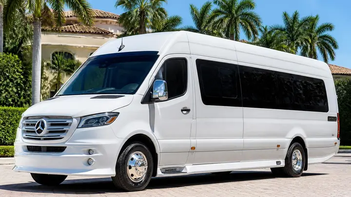 Why Choose A Luxury Car Rental For Prom