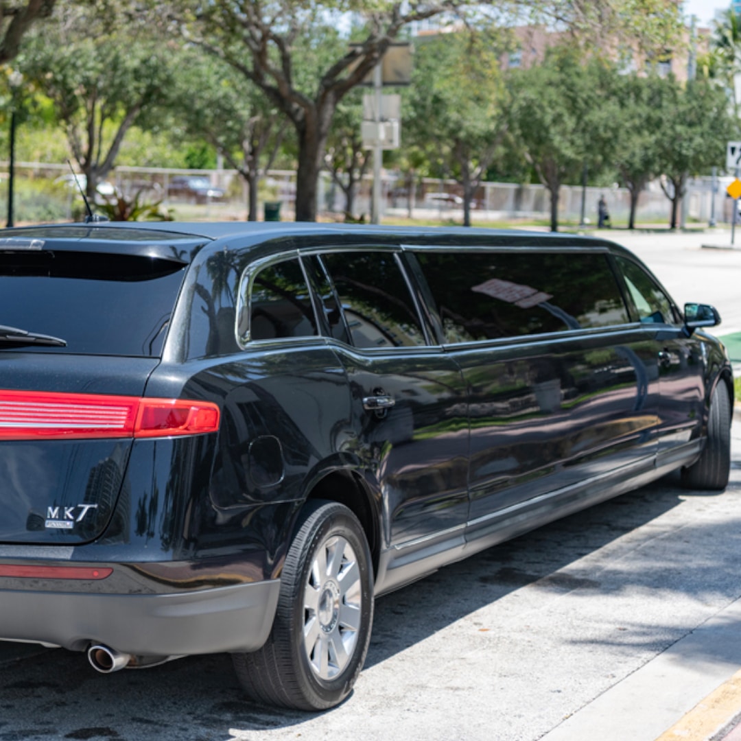 How To Choose The Best Limousine Service In Florida