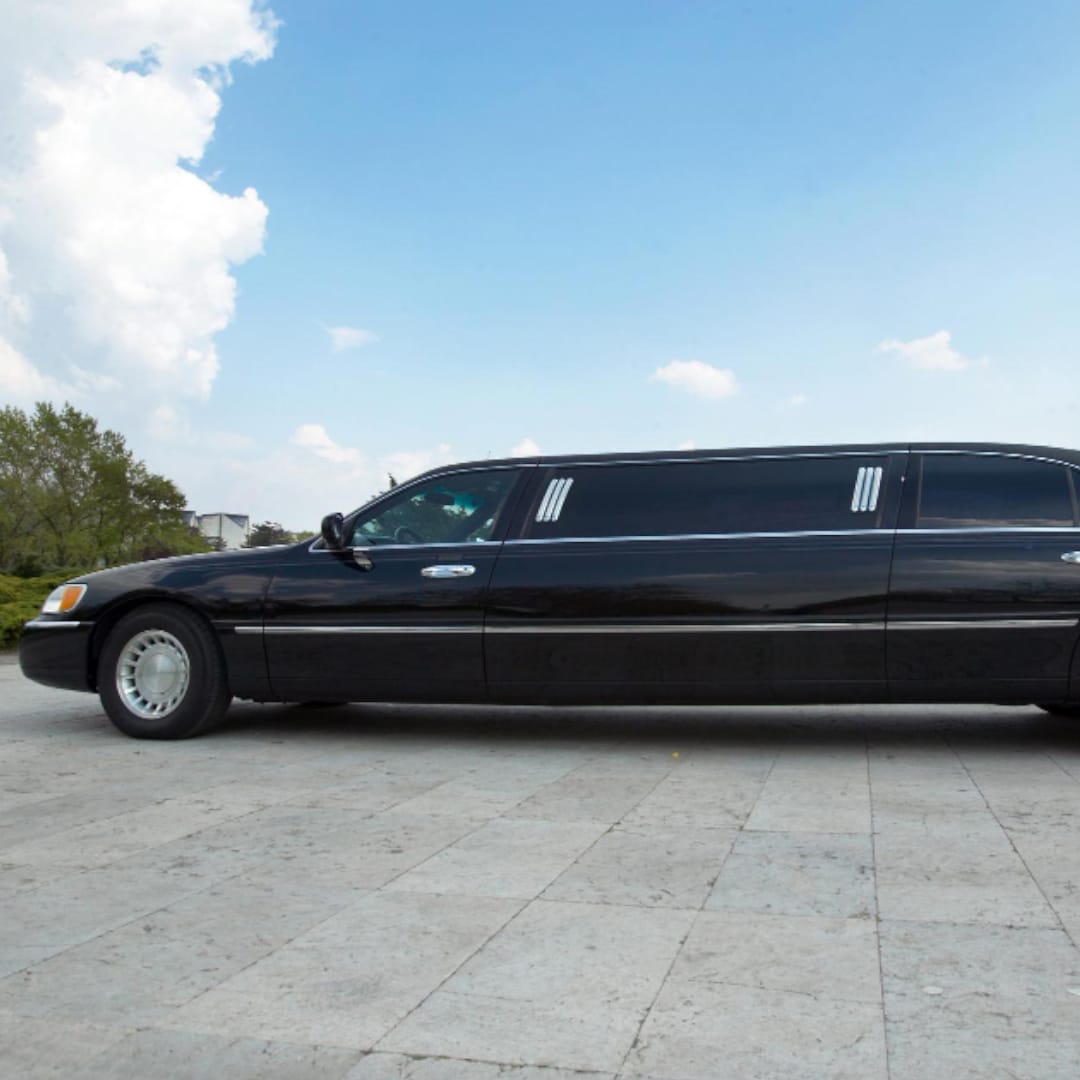 Standard Vs. Full Size Rental Car: Which To Choose